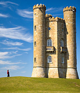 BroadwayTowerSeamCarvingE.png